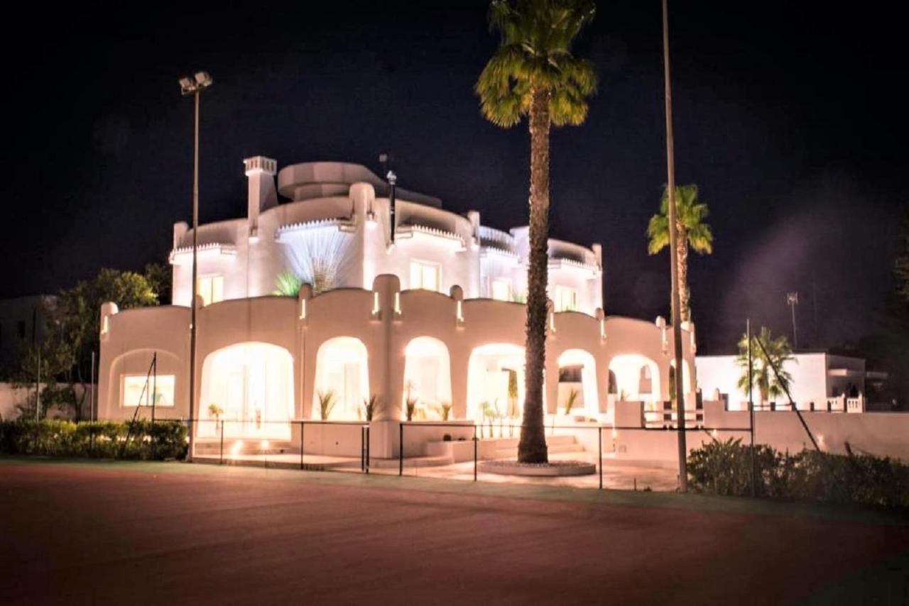 B&B Valentino Luxury Rooms By Salentolimit Porto Cesareo Exterior photo