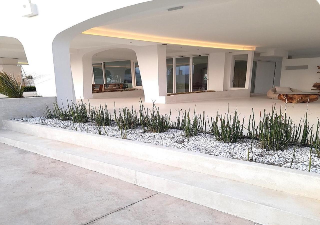 B&B Valentino Luxury Rooms By Salentolimit Porto Cesareo Exterior photo